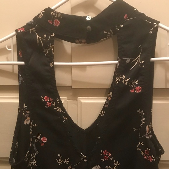 Top - Picture 2 of 3